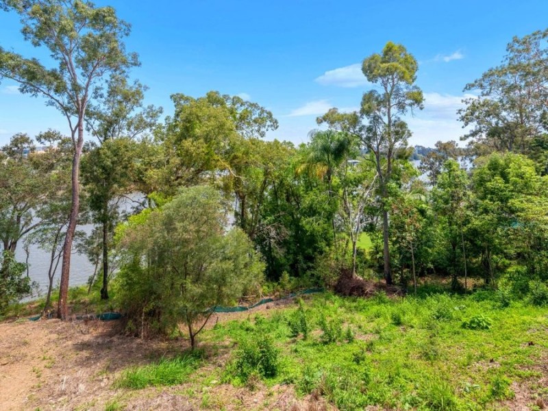 23 Fraser Terrace, Highgate Hill QLD 4101