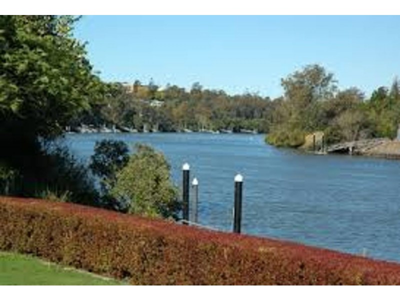 23 Fraser Terrace, Highgate Hill QLD 4101