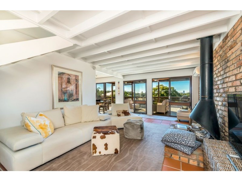 177 Russell Tce, Indooroopilly QLD 4068