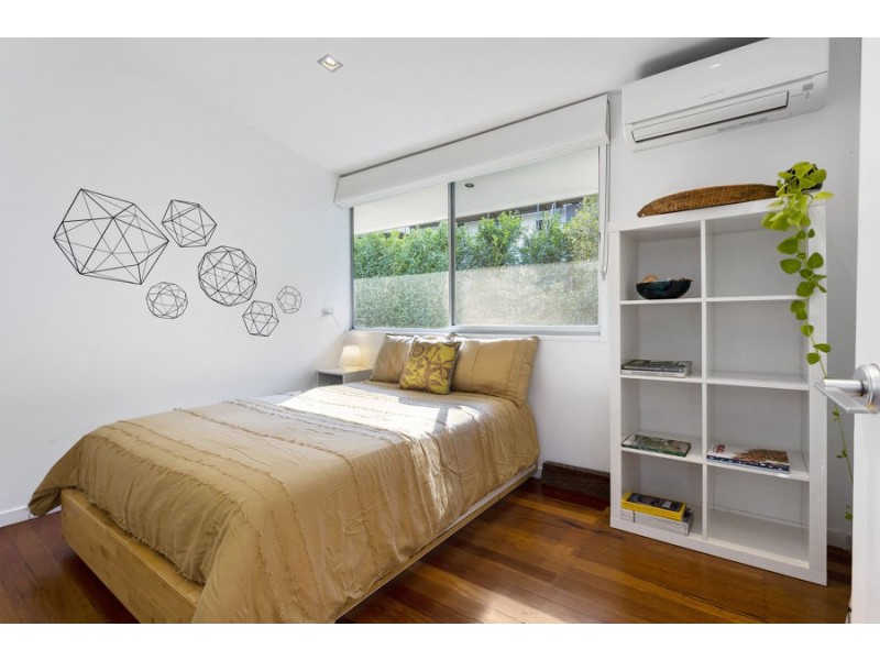 154 Russell Terrace, Indooroopilly QLD 4068