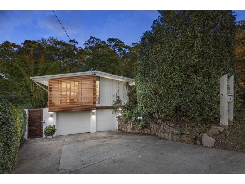 154 Russell Terrace, Indooroopilly QLD 4068