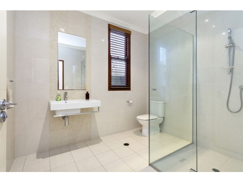 41 McDonald Street, Hawthorne QLD 4171