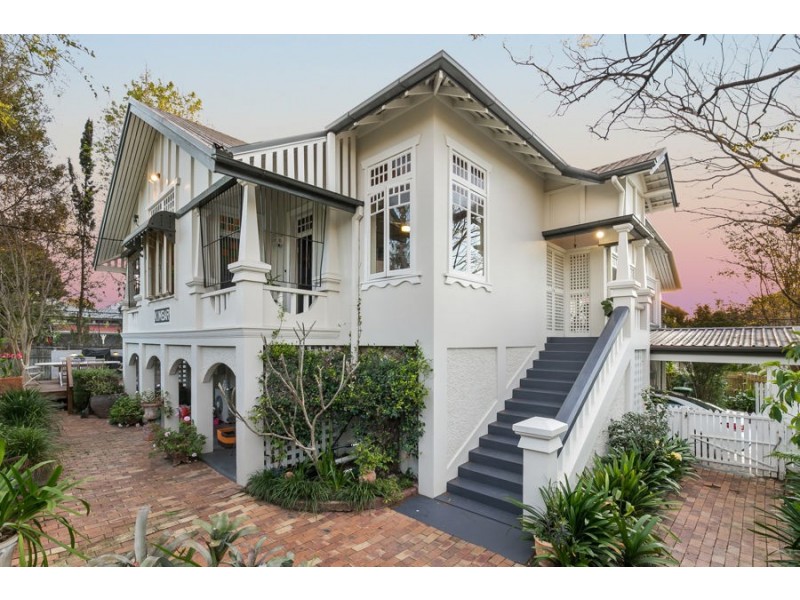 23 Molonga Terrace, Graceville QLD 4075