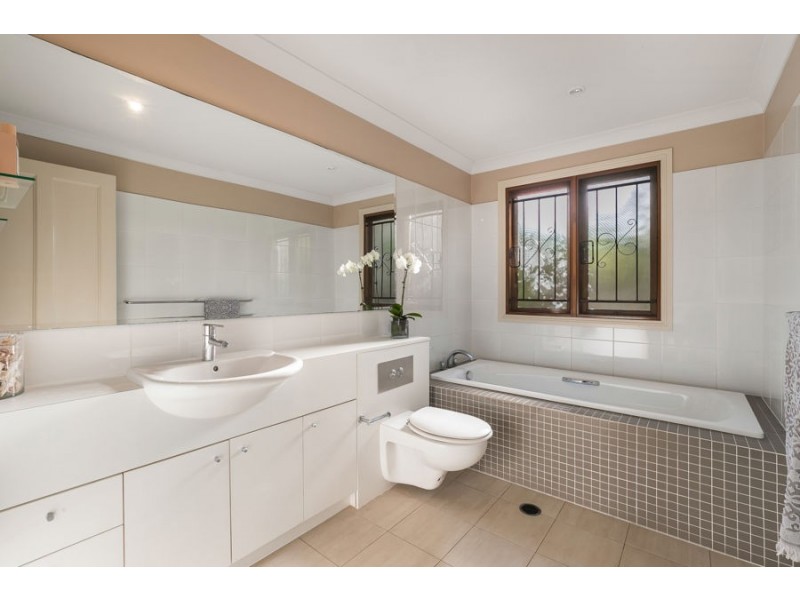 23 Molonga Terrace, Graceville QLD 4075