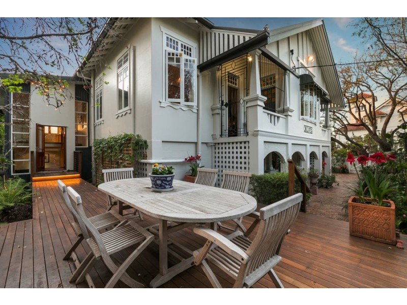 23 Molonga Terrace, Graceville QLD 4075