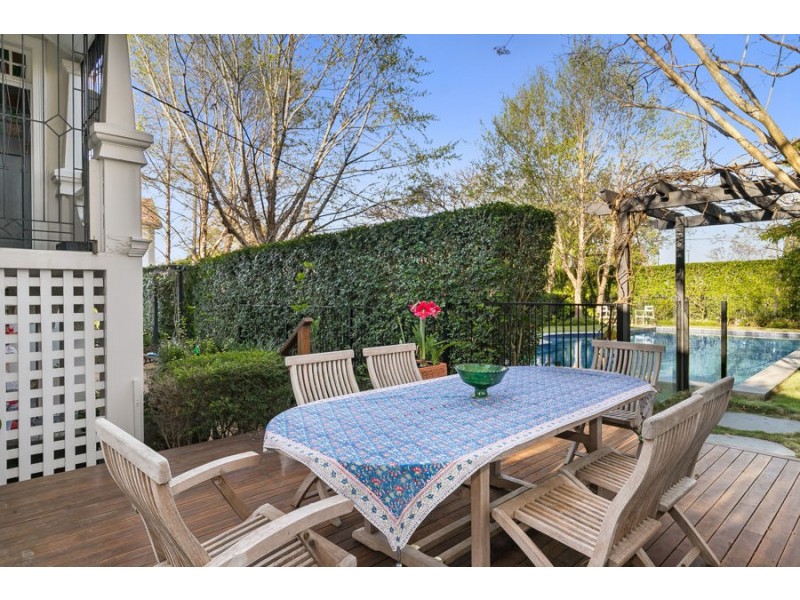 23 Molonga Terrace, Graceville QLD 4075