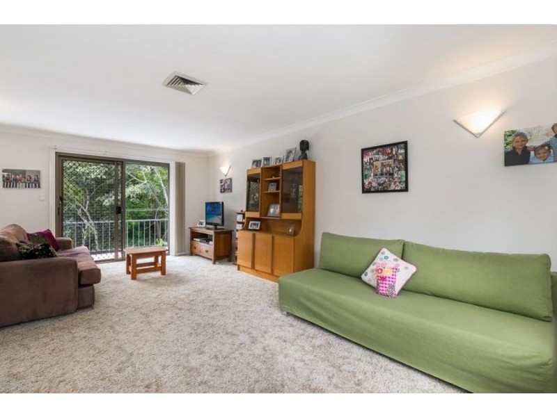 11 Mondra Street, Kenmore Hills QLD 4069