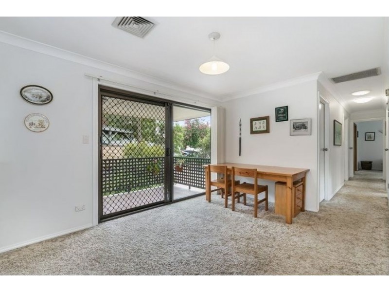 11 Mondra Street, Kenmore Hills QLD 4069