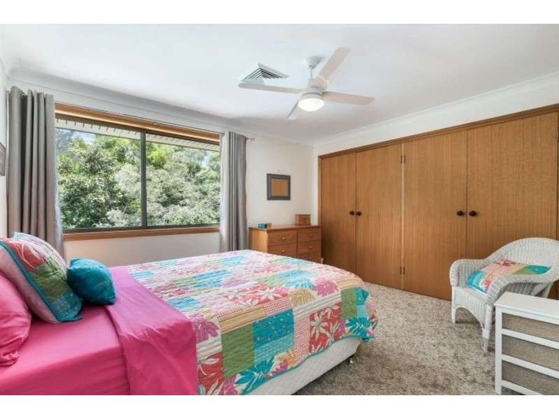 11 Mondra Street, Kenmore Hills QLD 4069