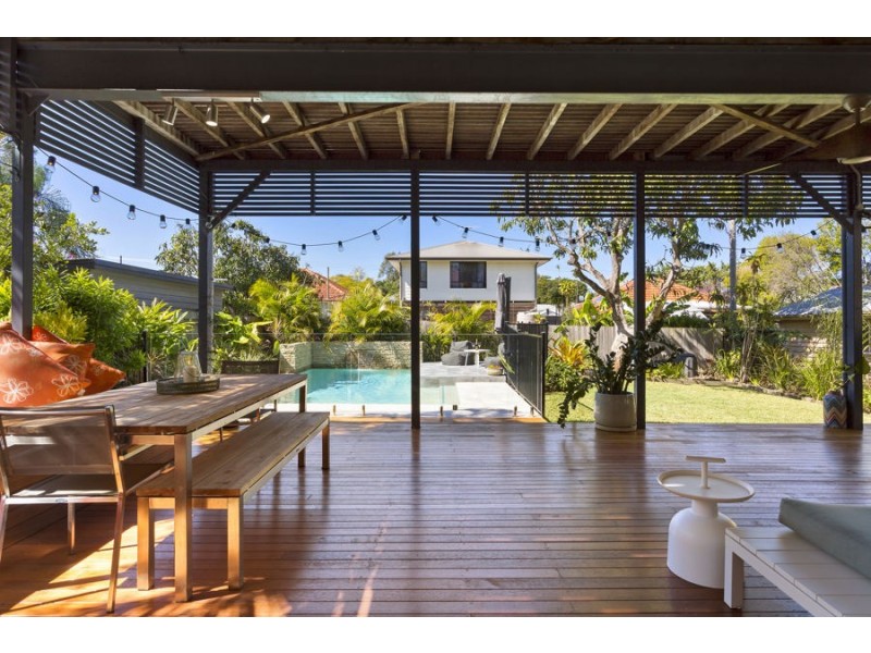 8 Coleman Street, Graceville QLD 4075