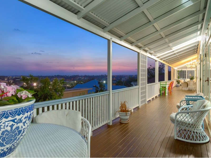 19 Rosebery Street, Highgate Hill QLD 4101