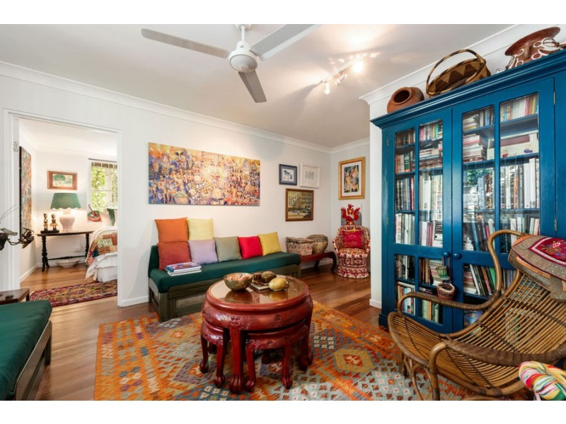 19 Rosebery Street, Highgate Hill QLD 4101