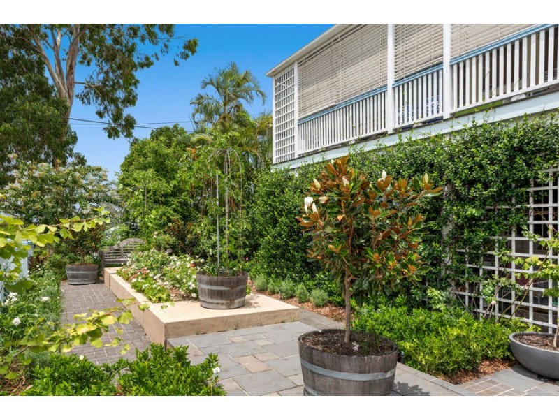 19 Rosebery Street, Highgate Hill QLD 4101