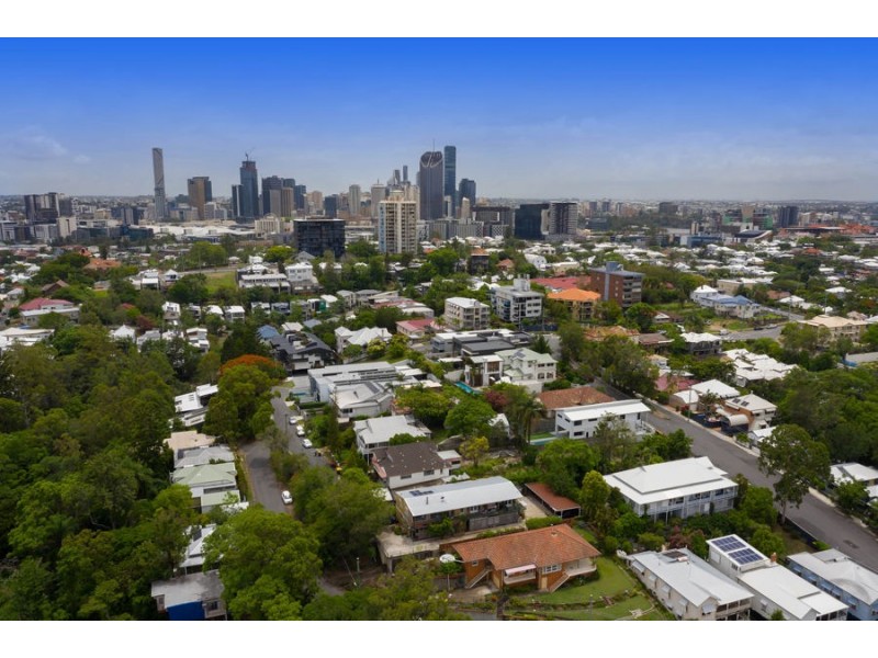 19 Rosebery Street, Highgate Hill QLD 4101