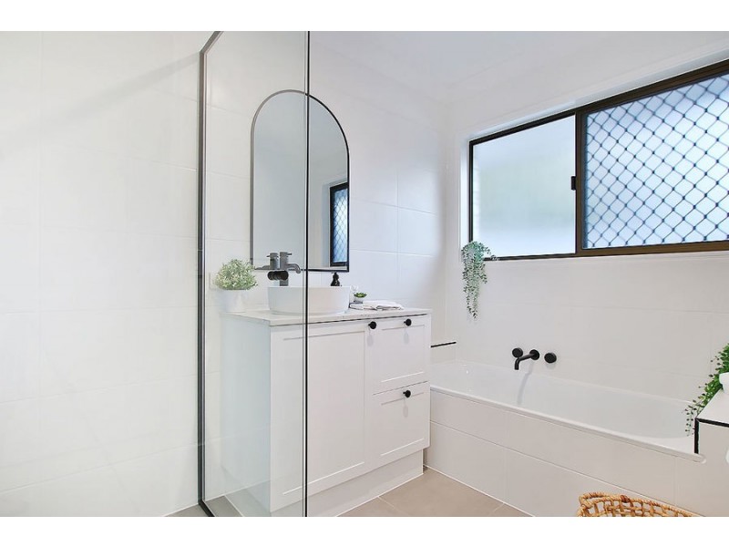 240A Horizon Drive, Westlake QLD 4074