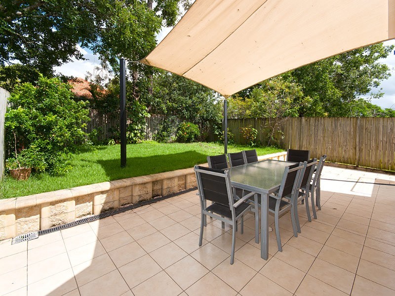 335 Oxley Road, Sherwood QLD 4075