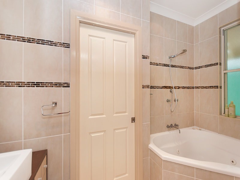 335 Oxley Road, Sherwood QLD 4075