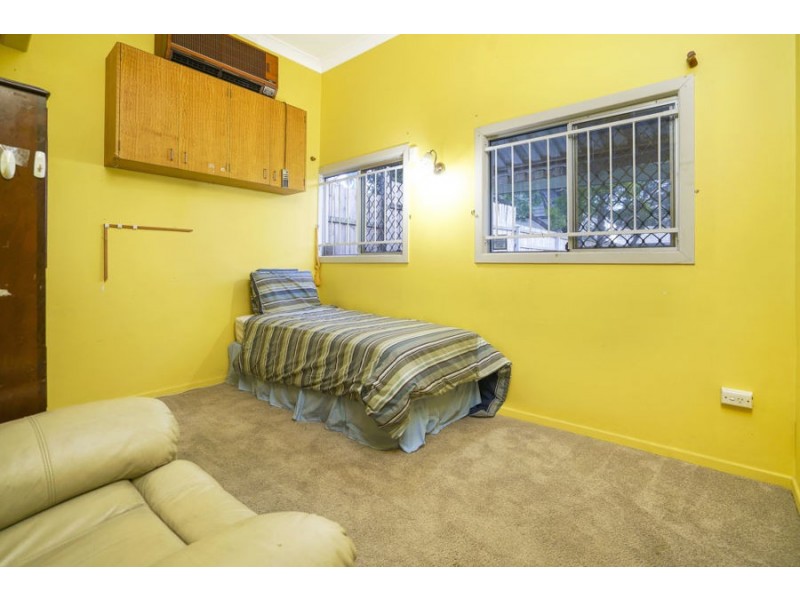 27 Derby Street, Highgate Hill QLD 4101