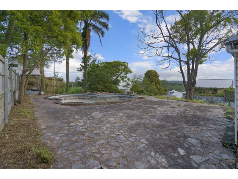 27 Derby Street, Highgate Hill QLD 4101