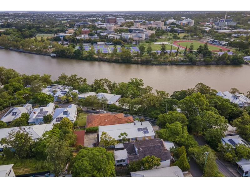 27 Derby Street, Highgate Hill QLD 4101