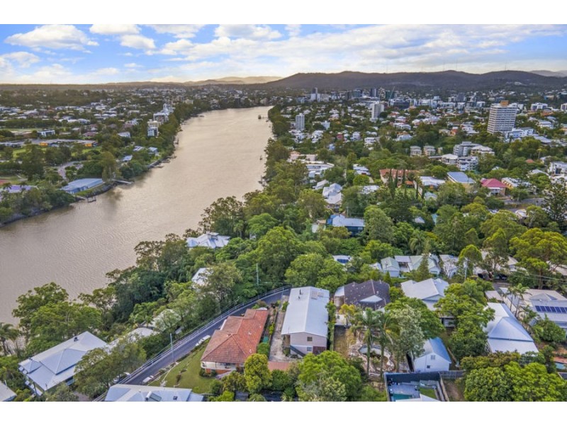 27 Derby Street, Highgate Hill QLD 4101