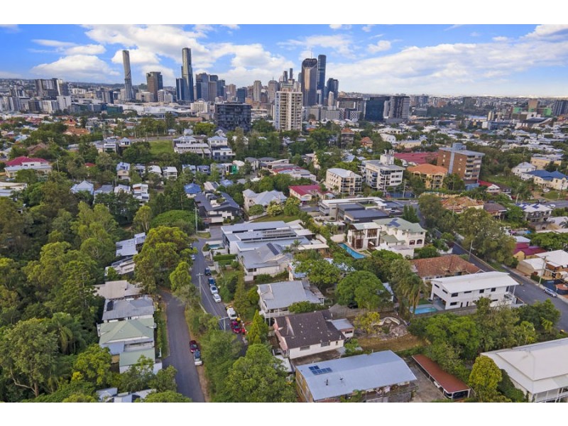 27 Derby Street, Highgate Hill QLD 4101