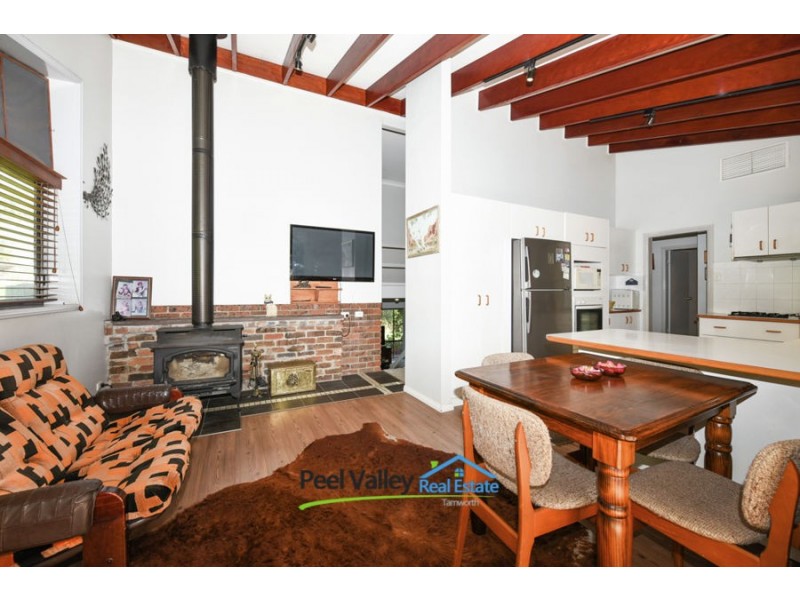 24 Ford Street, Tamworth NSW 2340