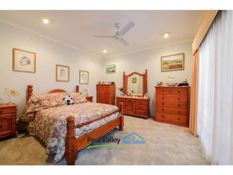 24 Ford Street, Tamworth NSW 2340