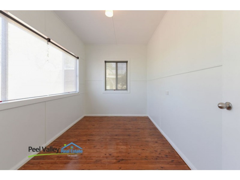 16 Scott Road, Tamworth NSW 2340