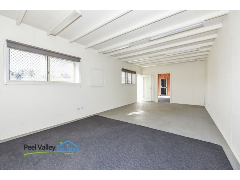 853 Armidale Road, Tamworth NSW 2340