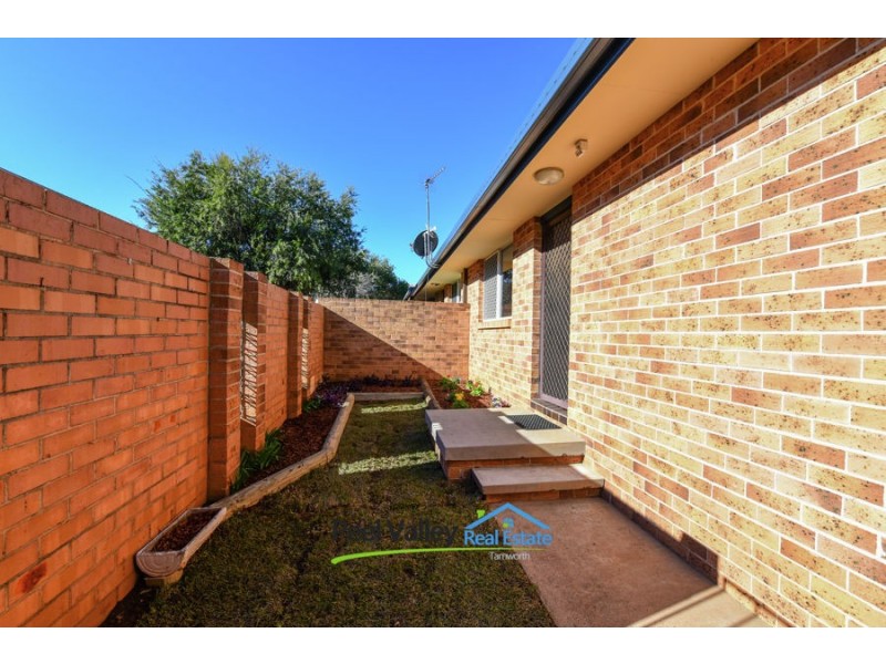 Unit 1/98A Carthage Street, Tamworth NSW 2340