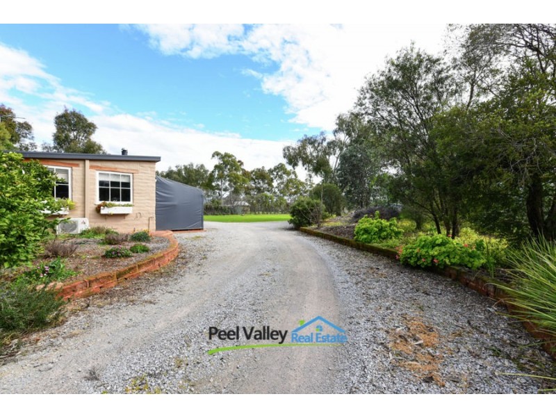 12 Coorigil Street, Tamworth NSW 2340