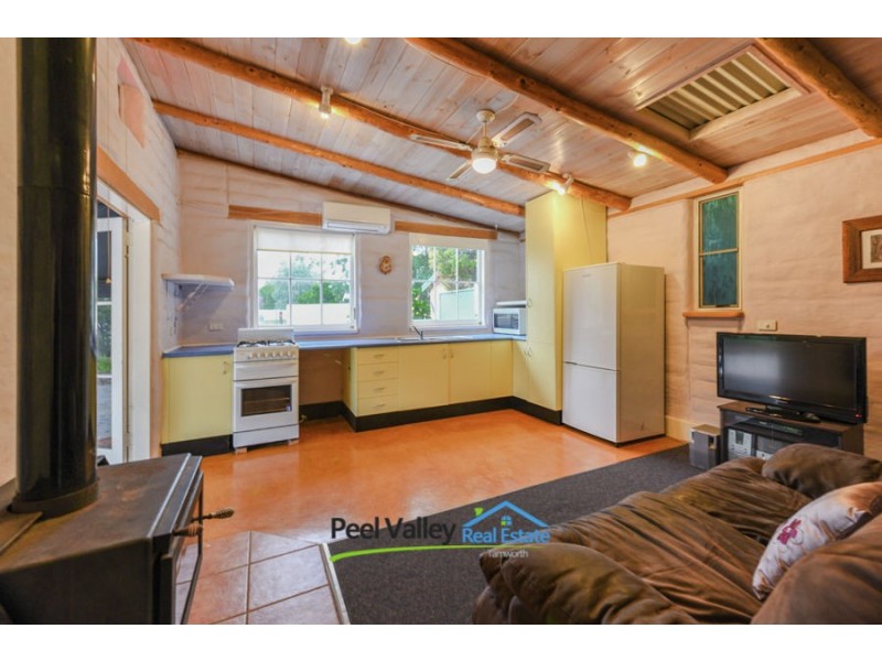 12 Coorigil Street, Tamworth NSW 2340