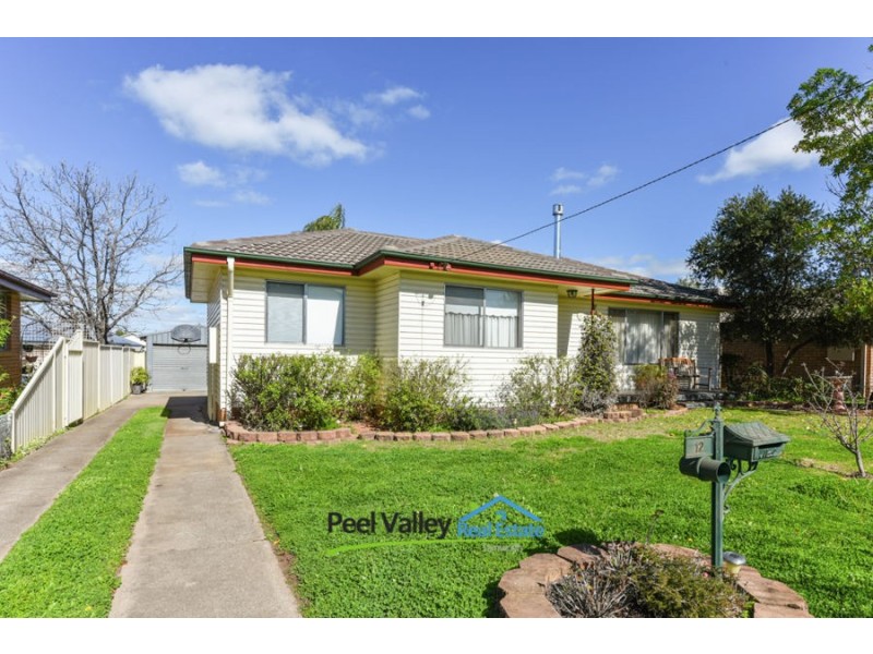 12 Burilla Street, Tamworth NSW 2340