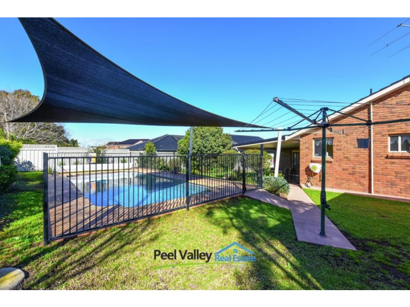 18 Overlanders Way, Tamworth NSW 2340