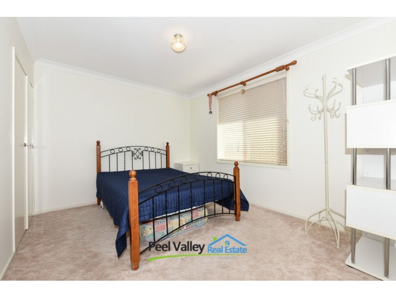 18 Overlanders Way, Tamworth NSW 2340