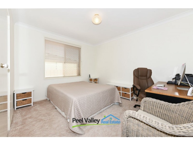 18 Overlanders Way, Tamworth NSW 2340