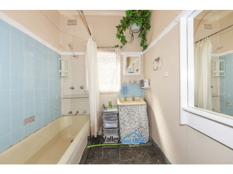 29 Hyman Street, Tamworth NSW 2340