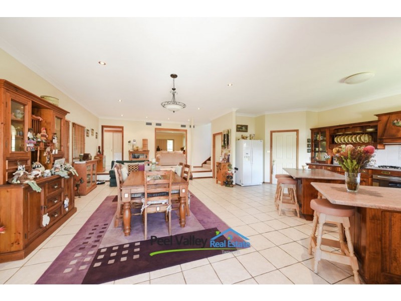 24 Parry Street, Tamworth NSW 2340