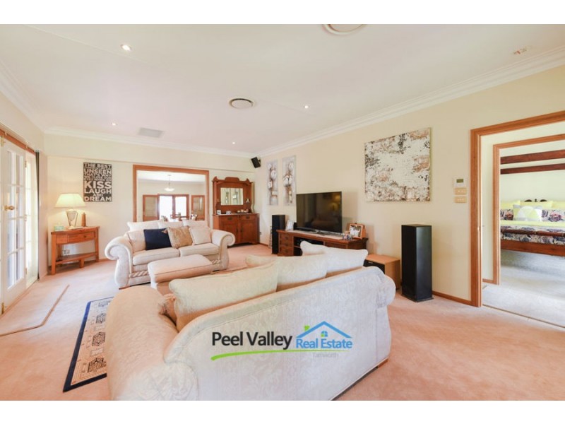 24 Parry Street, Tamworth NSW 2340