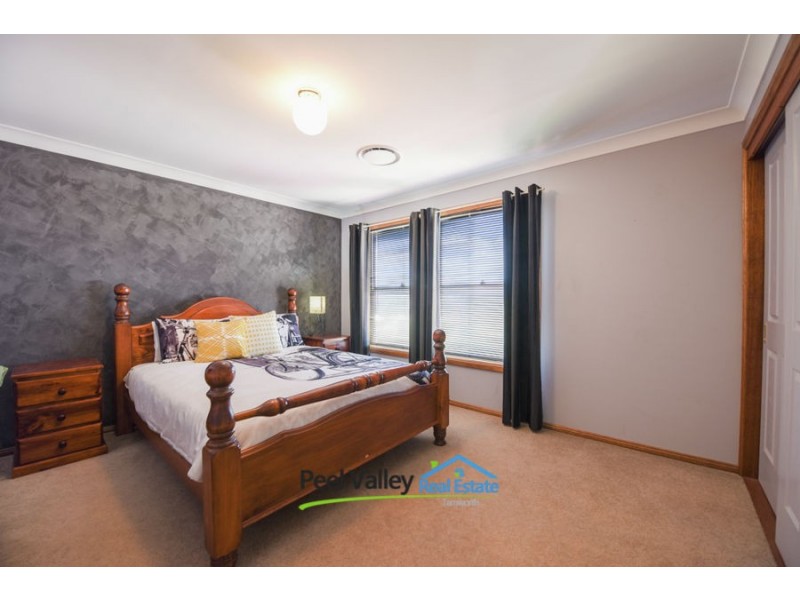 24 Parry Street, Tamworth NSW 2340