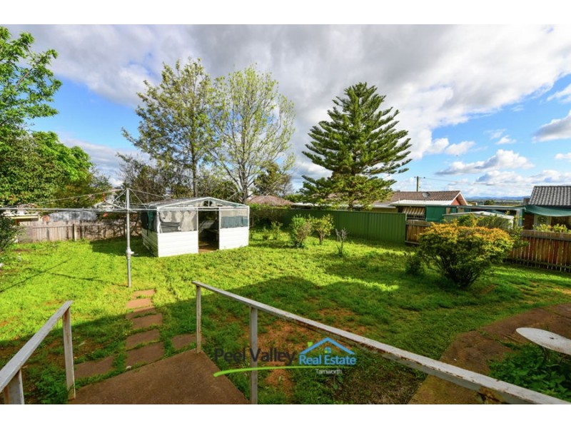 8 Ernest Street, Tamworth NSW 2340