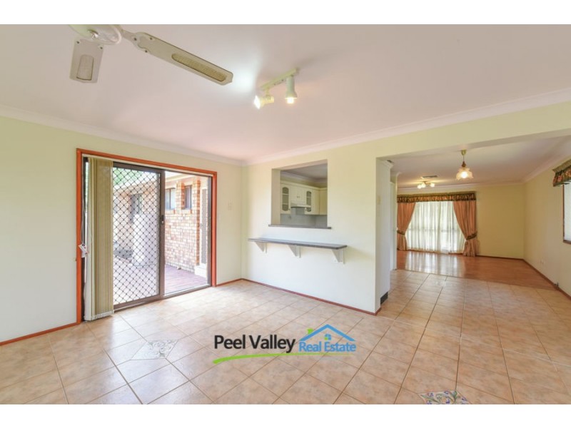 11 Nowland Crescent, Tamworth NSW 2340