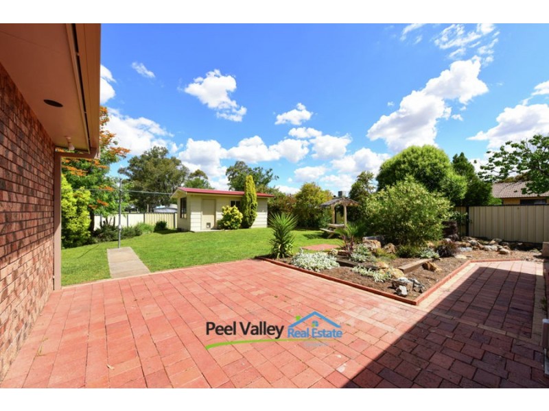 11 Nowland Crescent, Tamworth NSW 2340