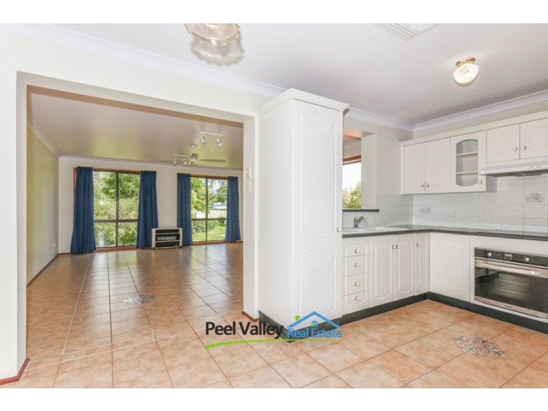 11 Nowland Crescent, Tamworth NSW 2340