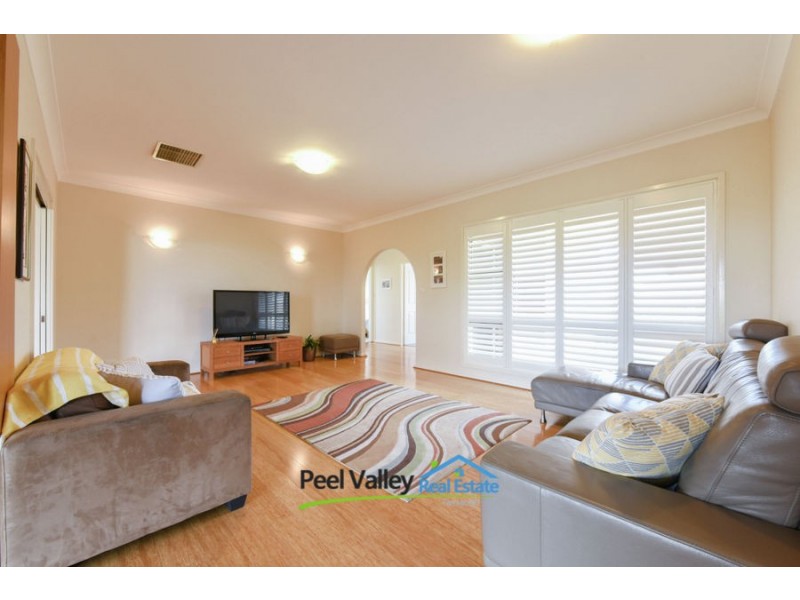 14 Caloola Street, Tamworth NSW 2340