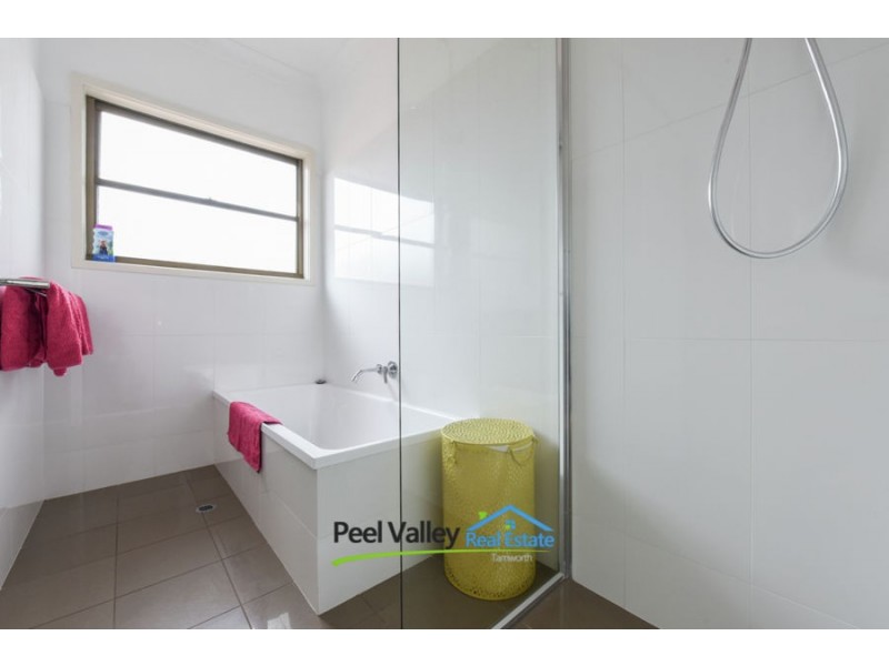 14 Caloola Street, Tamworth NSW 2340