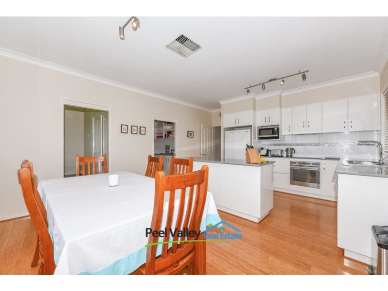 14 Caloola Street, Tamworth NSW 2340