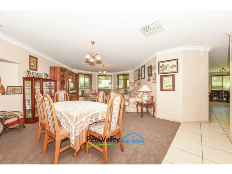 13 Kalinda Place, Tamworth NSW 2340