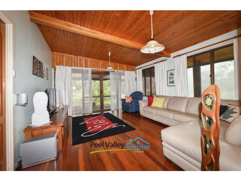 42 Roses Lane, Kootingal NSW 2352